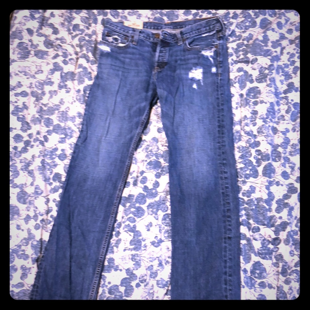 Men’s distressed straight hollister jeans